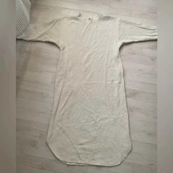 UNIQLO - Beige Waffle Long Dress - Picture 3 of 6